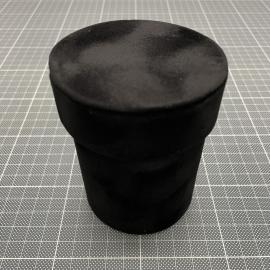 Cilindrinės formos dėžutės "Zomšinės" (juoda, 7,3cmx10,1cm)