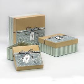 Kvadratinės dėžutės su kaspinėliu 3 dalių (mėtinė-ruda)