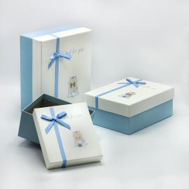 Stačiakampės dėžutės su kaspinėliu 3 dalių (šv. mėlyna-balta)