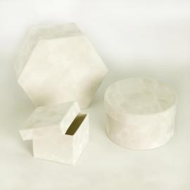 Skirtingų formų dėžutės 3 dalių "Zomšinės" (balta)
