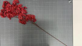 Dirbtinos gėlės šaka, ilgis 105cm (raudona)