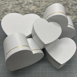 Širdelės formos dėžutės 5 dalių (balta)