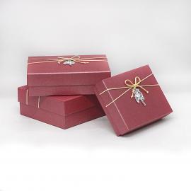 Stačiakampės dėžutės su kaspinėliu 3 dalių (raudona)
