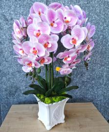 Dirbtinių rožinių orchidėjų aukšta kompozicija keramikiniame vazone (42x68cm)