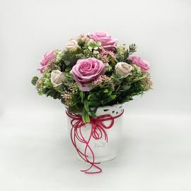 Dirbtinių rožių kompozicija keramikiniame vazone, 30x33cm